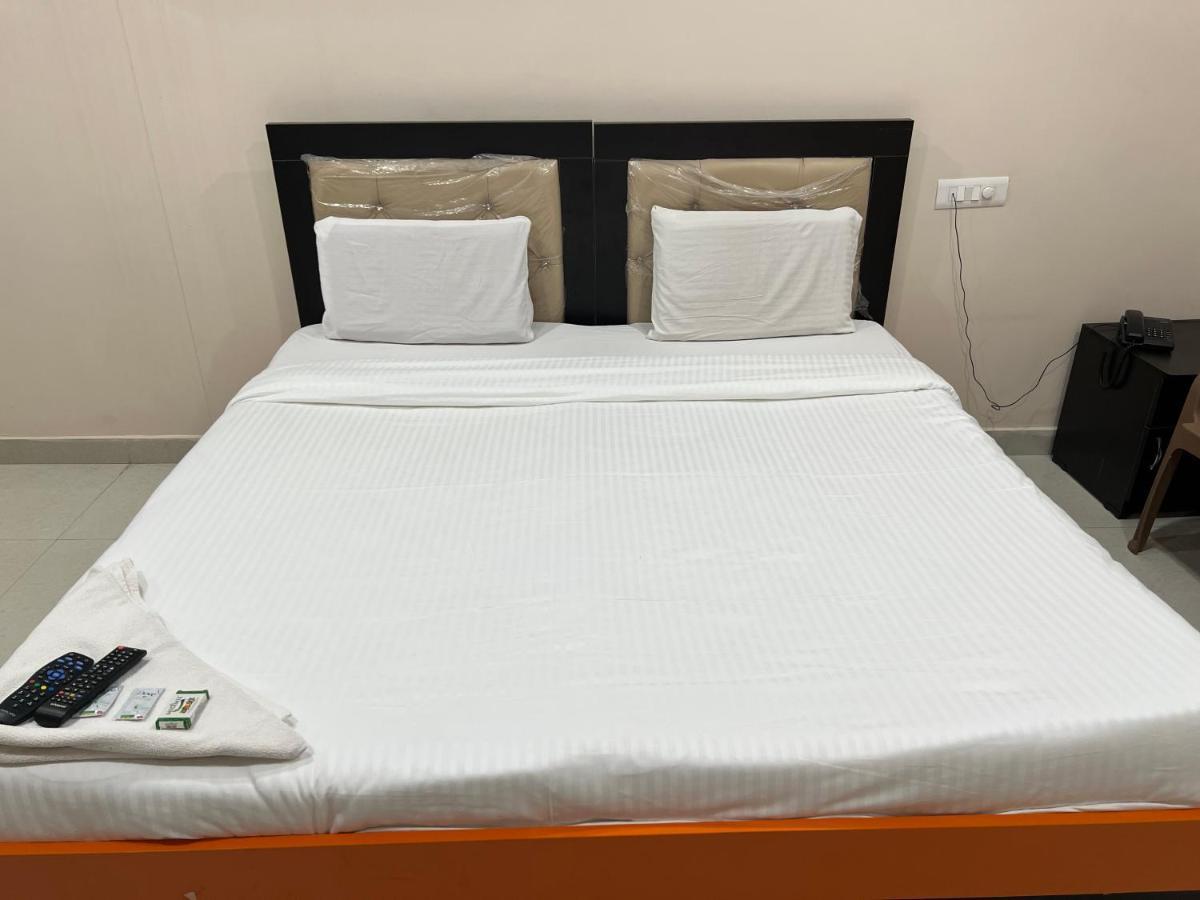 5 Star Grand Hotel Shamshabad Exterior photo